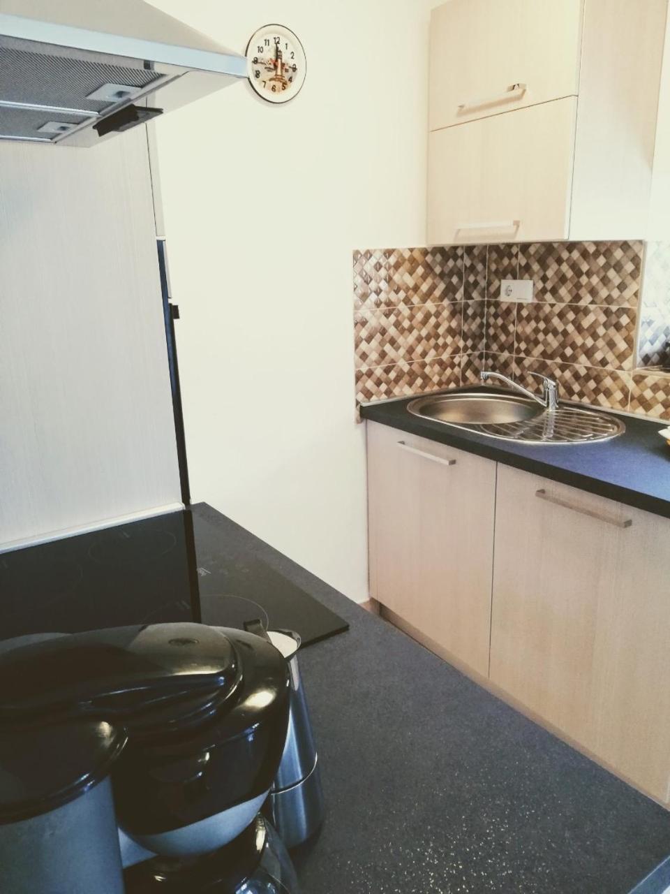 Apartment Surdic วาลุน ภายนอก รูปภาพ