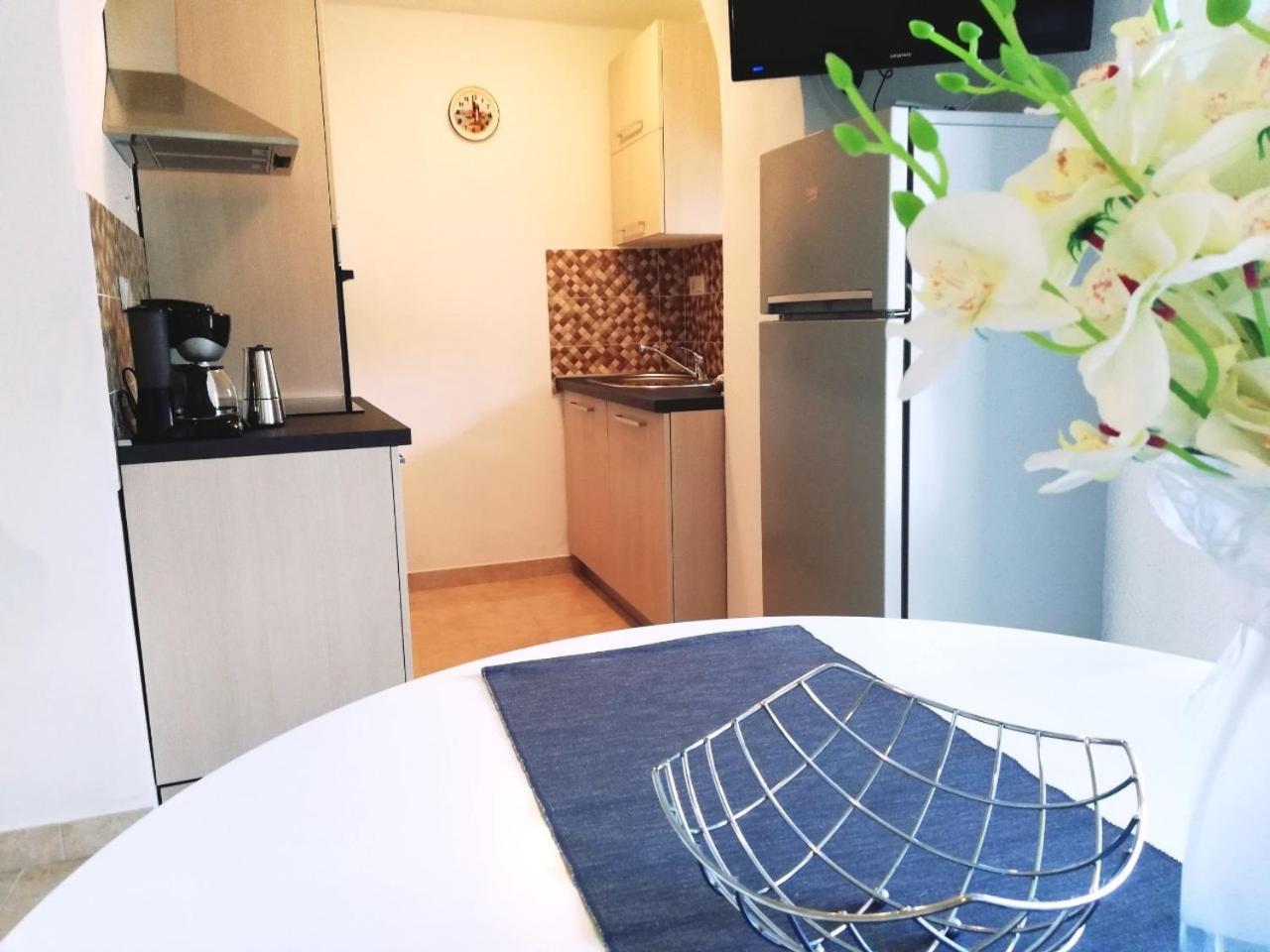 Apartment Surdic วาลุน ภายนอก รูปภาพ