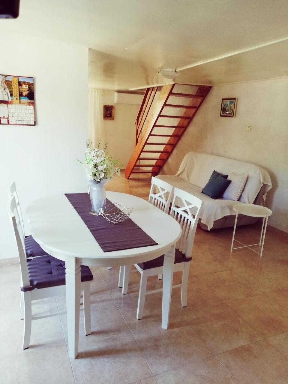 Apartment Surdic วาลุน ภายนอก รูปภาพ