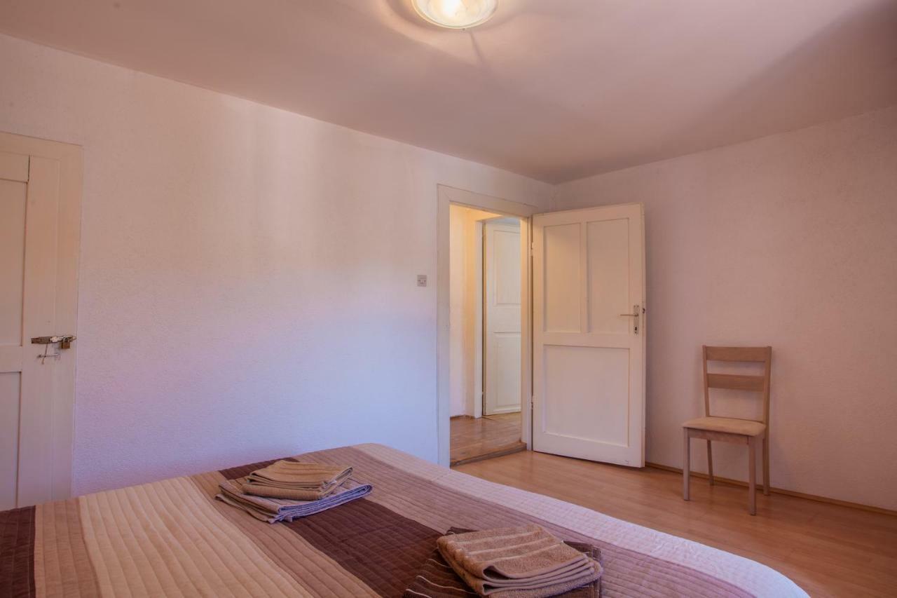 Apartment Surdic วาลุน ภายนอก รูปภาพ