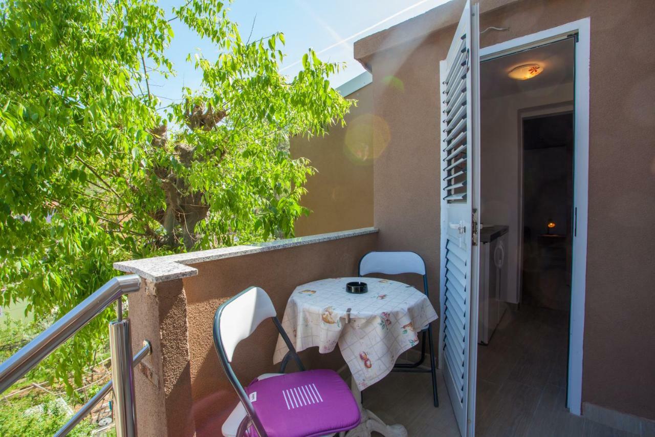 Apartment Surdic วาลุน ภายนอก รูปภาพ
