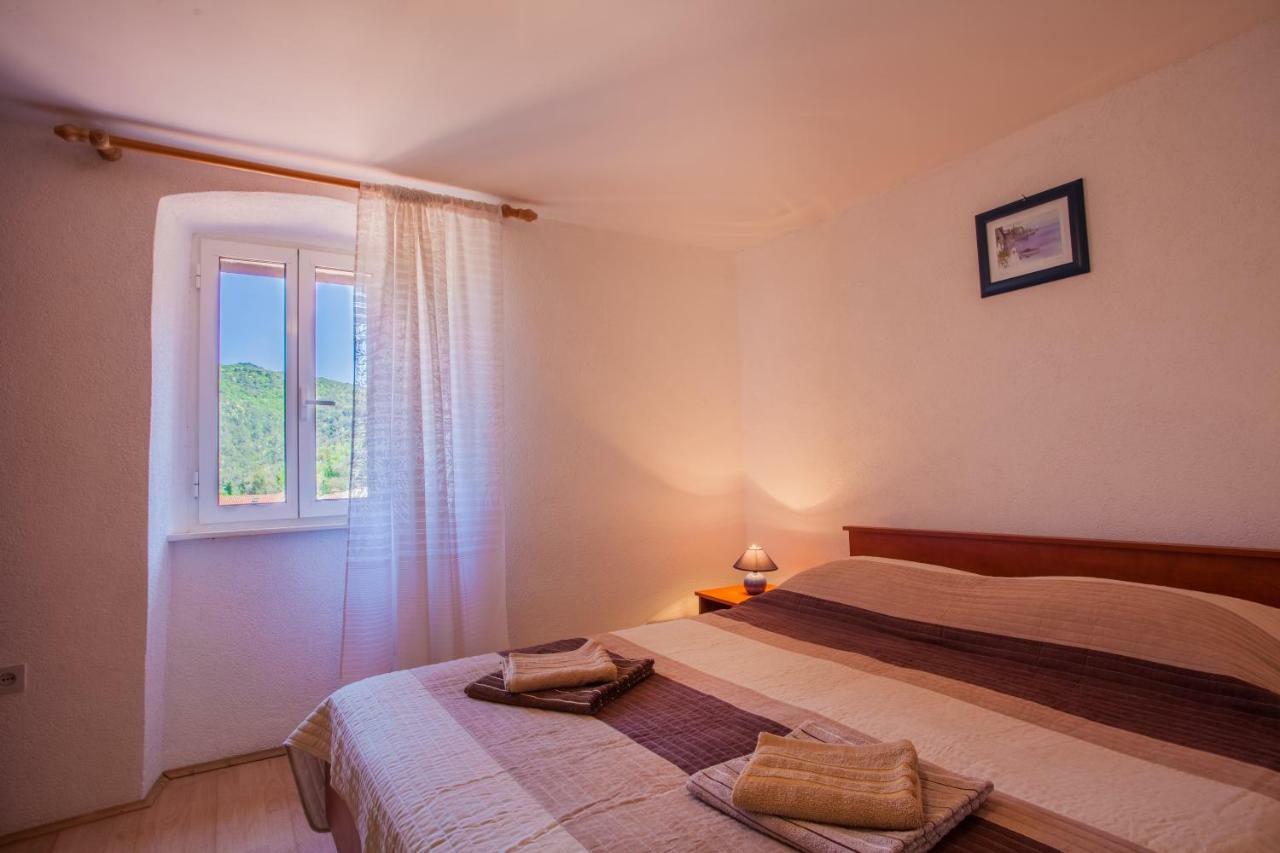 Apartment Surdic วาลุน ภายนอก รูปภาพ