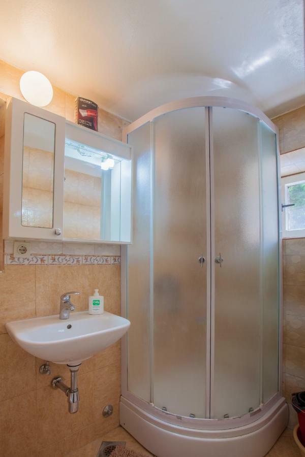 Apartment Surdic วาลุน ภายนอก รูปภาพ
